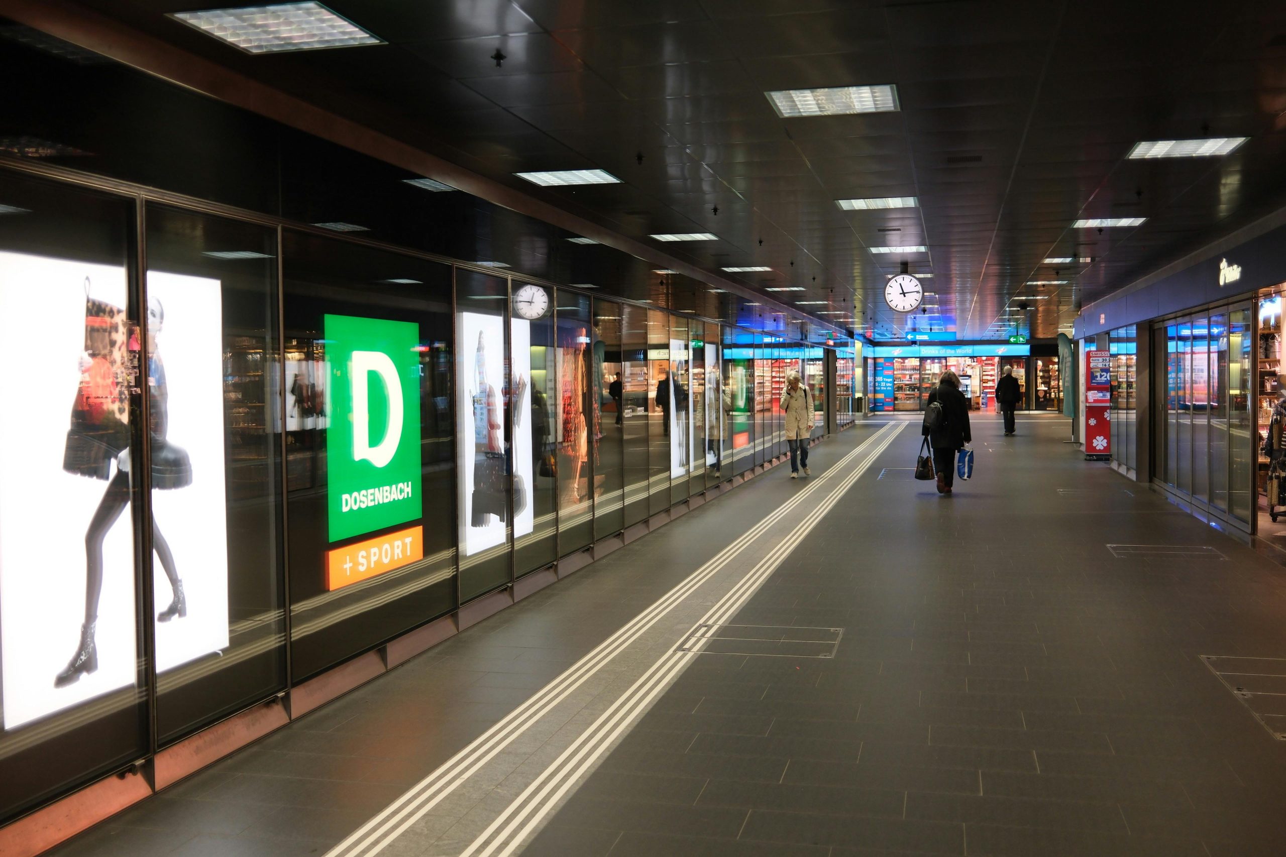 How a Leading Retailer Cut P&L Forecasting From 60 minutes to 1 minute 