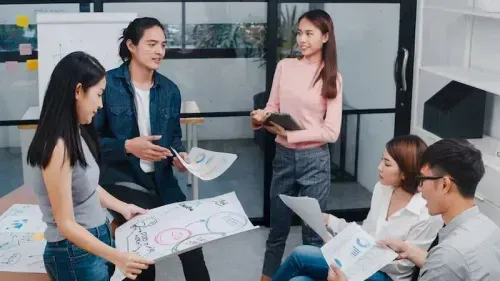 10 Types of Advertising Media for Your Marketing